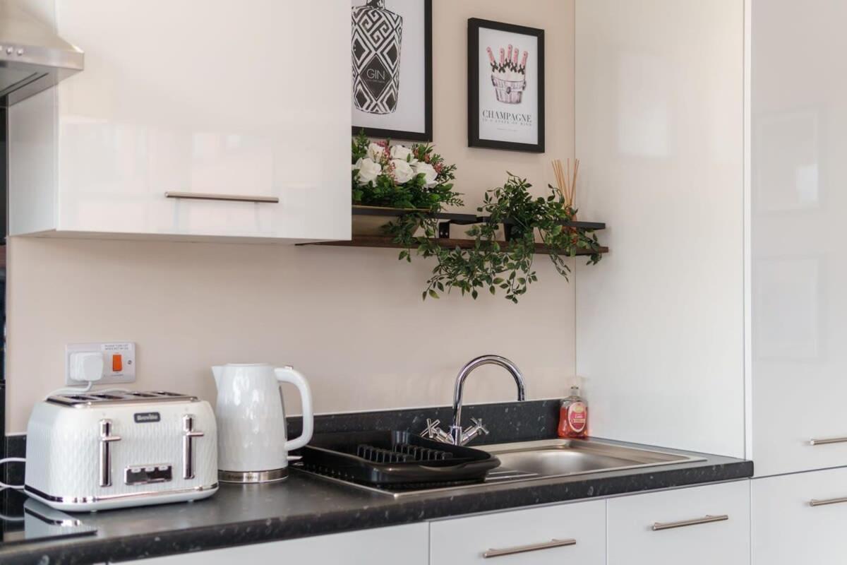 2 Bedroom Modern Apartment In Manchester Ngoại thất bức ảnh